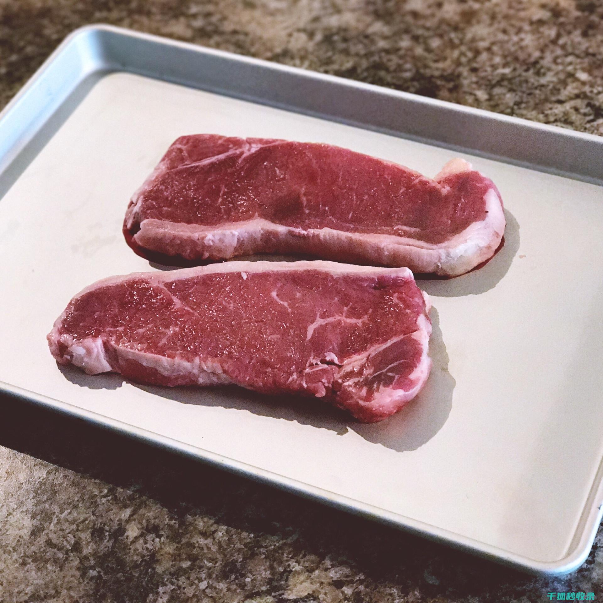 快速解冻肉类：这些小窍门让你的烹饪更加高效 (如何快速解冻肉类)